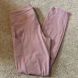 Active Mesh-Pocket Leggings